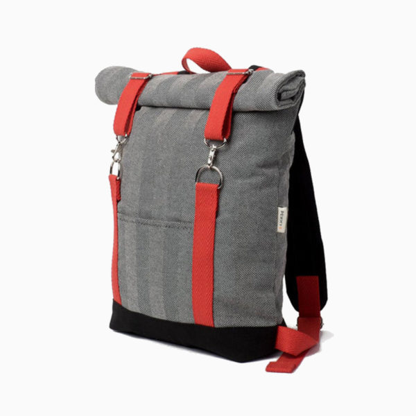 Roll top rucksack fishbone fabric – reinforced red straps