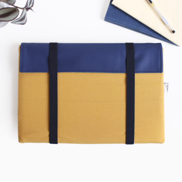 laptop sleeve yellow blue