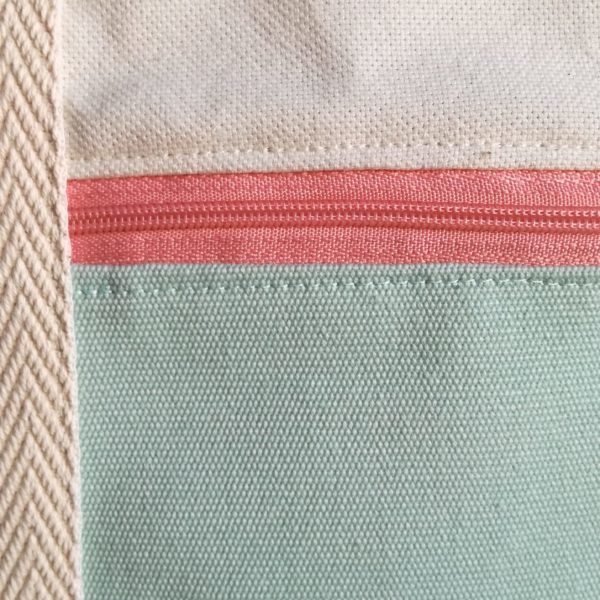 salvia pink detail zipper