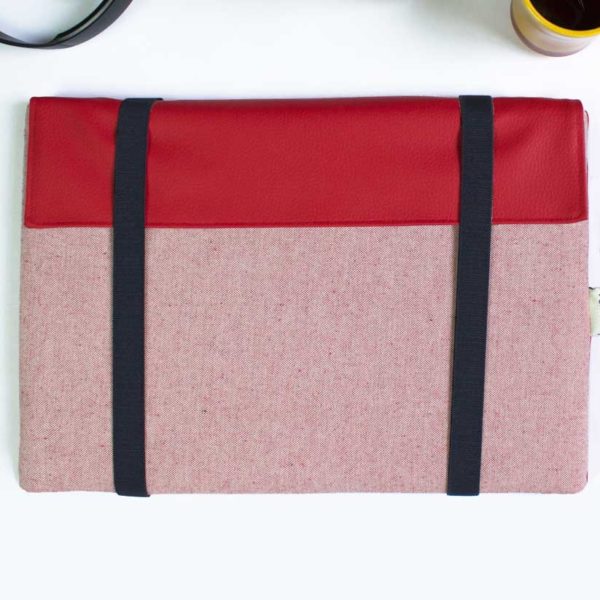 red laptop sleeve macbook pro