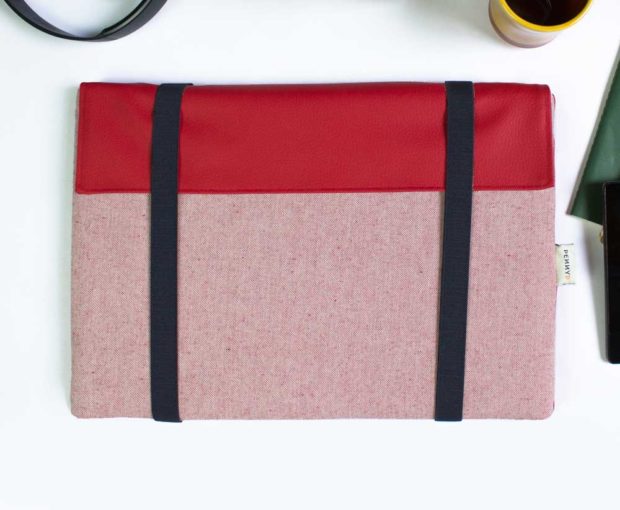 red laptop sleeve macbook pro